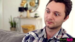 ���ំហា Sis&quot;ង្វាររបស់ខ្ញុំ pussy ចេញជាមួយនឹងនេះចេក&quot;S១៧៖E៥