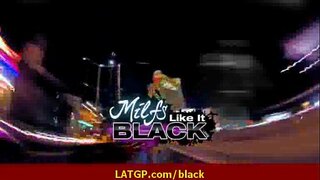 Hot sexy MILF rides hideung gedé monster dick 38