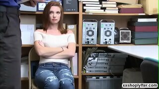 Horny ນັກງານສຸດທ້າຍ fucks Shoplifter Jaycee Starrs ໃກ້ຊິດກັນ Horny ນັກງານສຸດທ້າຍ fucks Shoplifter Jaycee Starrs ໃກ້ຊິດກັນ